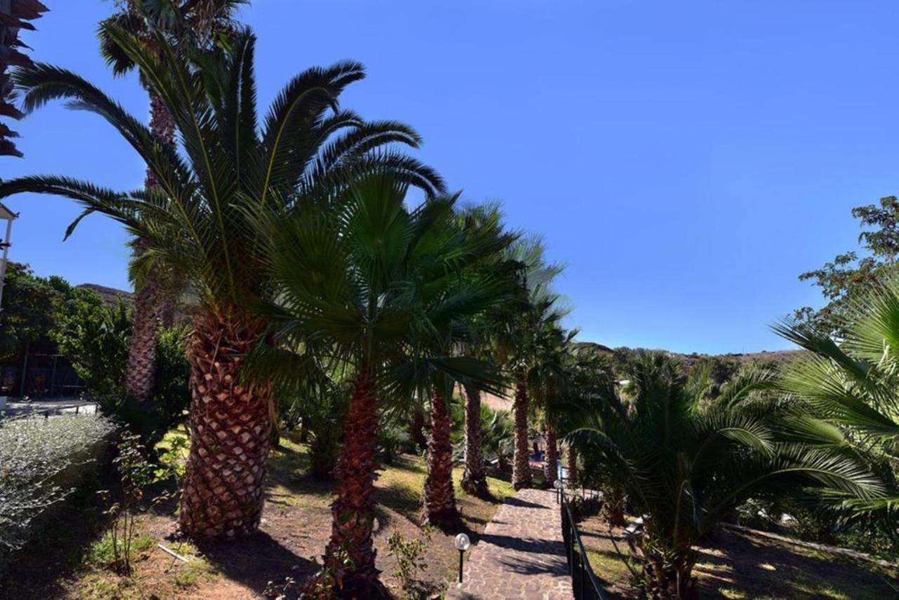 Viva Mare Hotel & Spa Mithimna Exterior foto